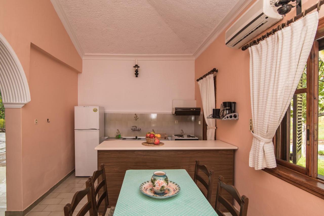 Alykes Park Bungalows 外观 照片