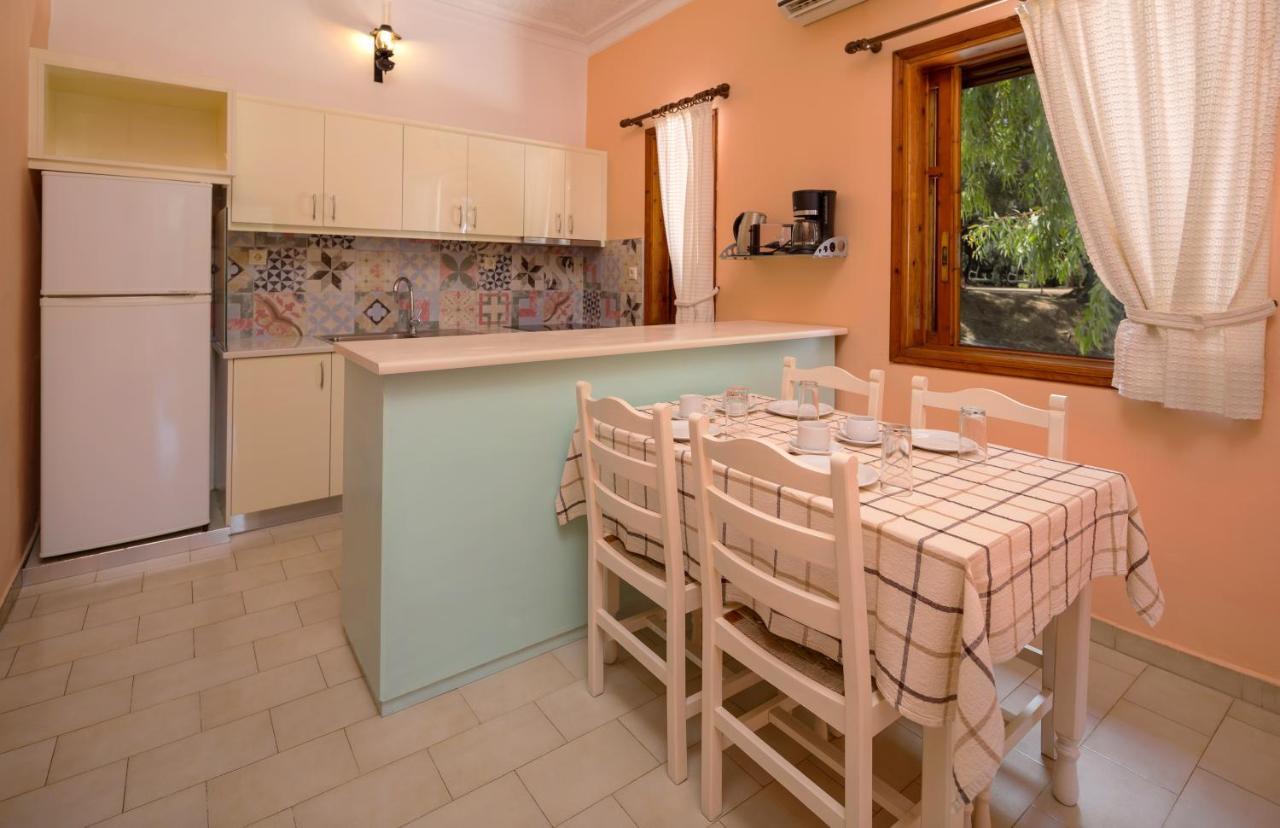 Alykes Park Bungalows 外观 照片